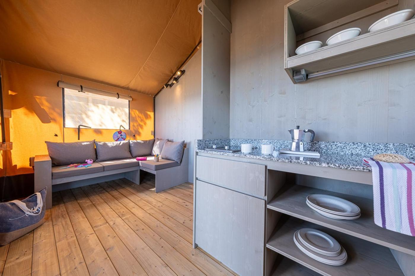 Camping Estival Torre De La Mora Tamarit Kültér fotó
