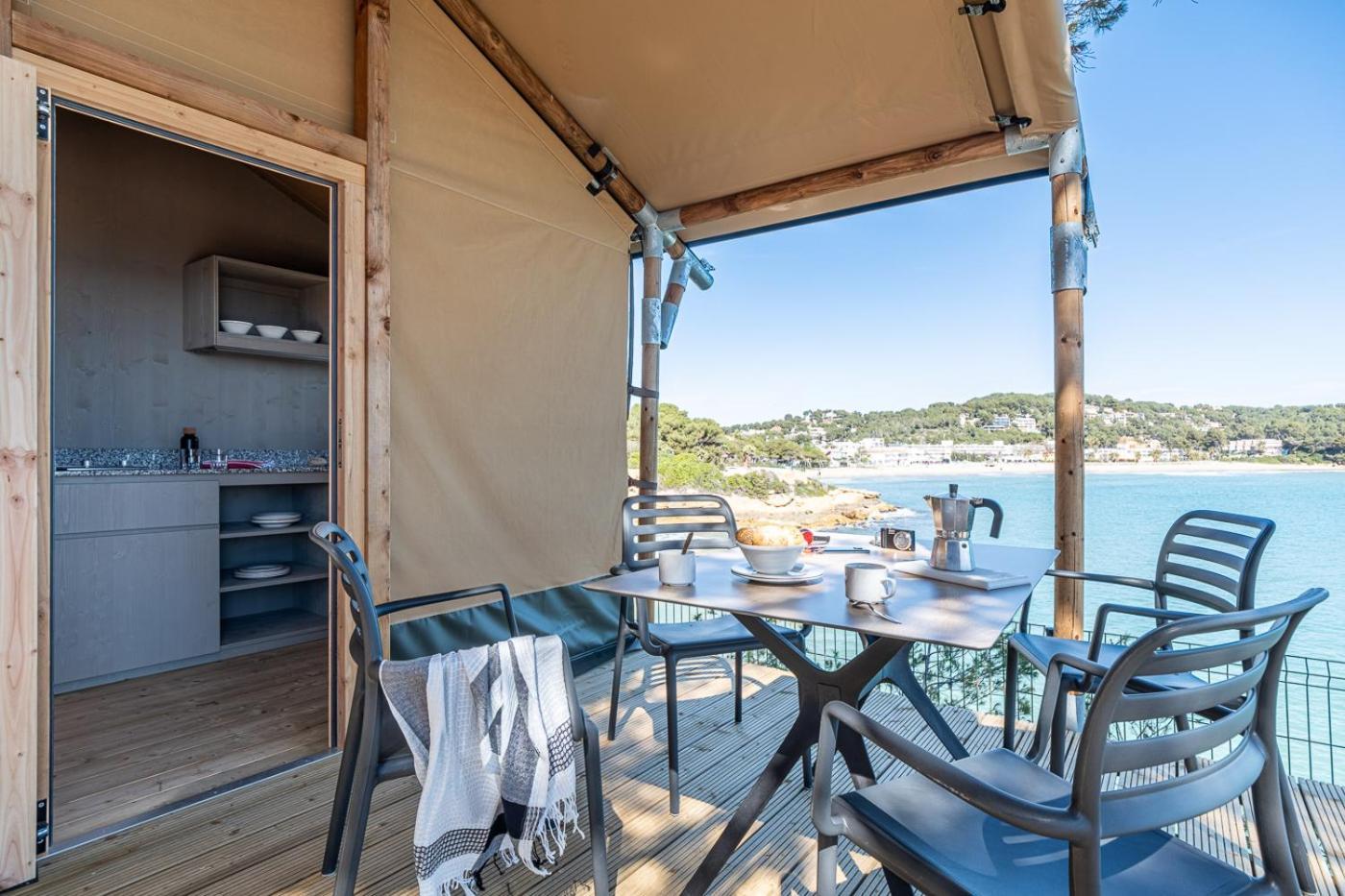 Camping Estival Torre De La Mora Tamarit Kültér fotó